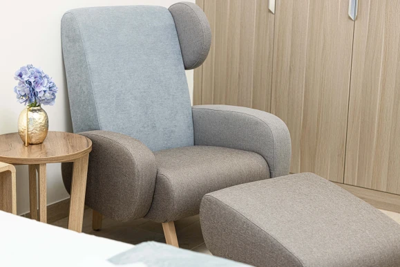 rentdubai_armchair.jpg